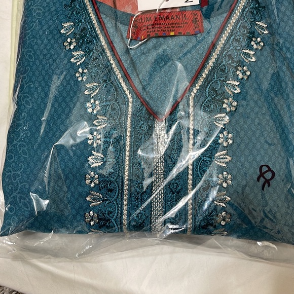 Large midium - Picture 3 of 16